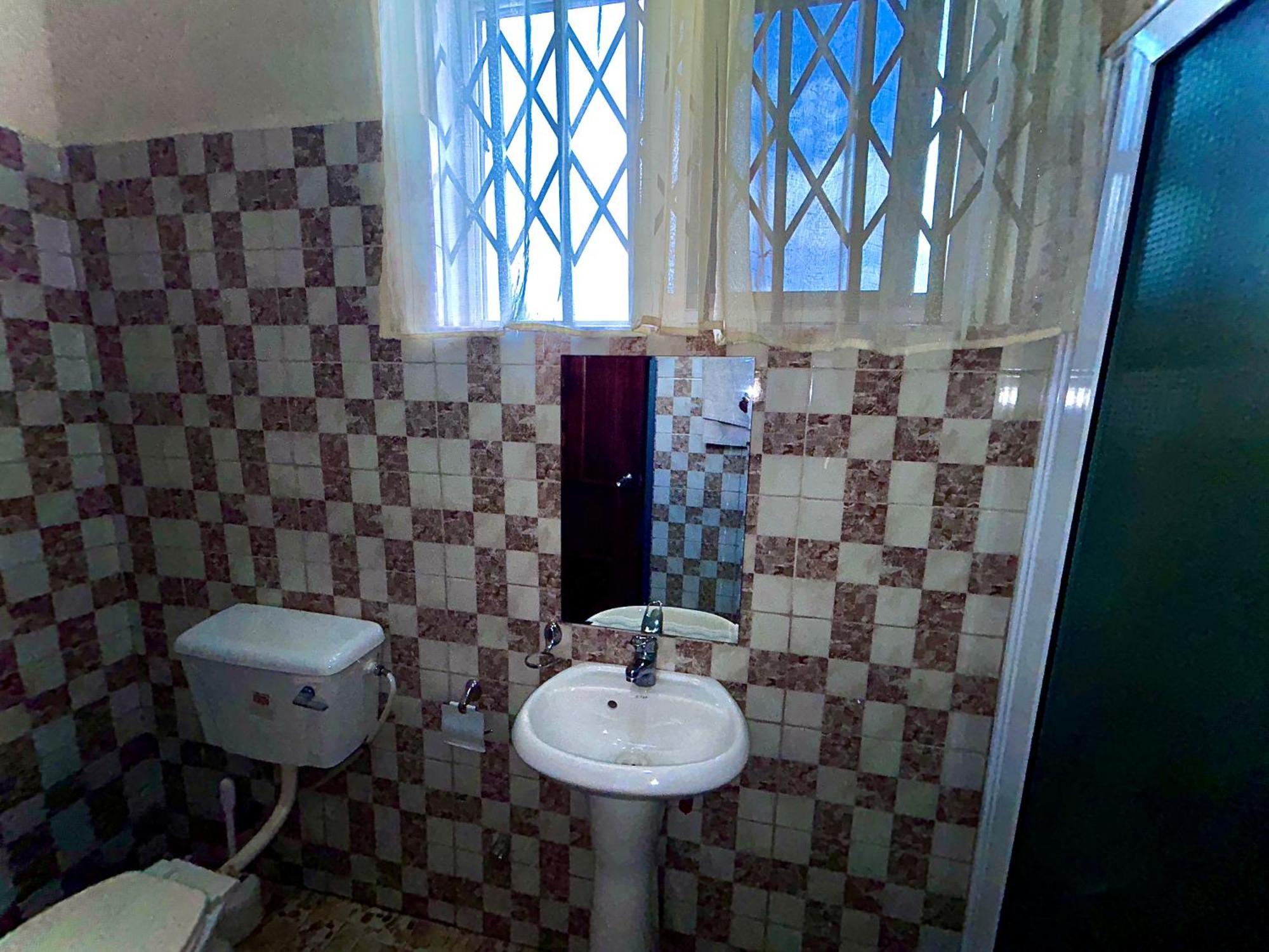 Jessie Hotel Adenta Pokoj fotografie
